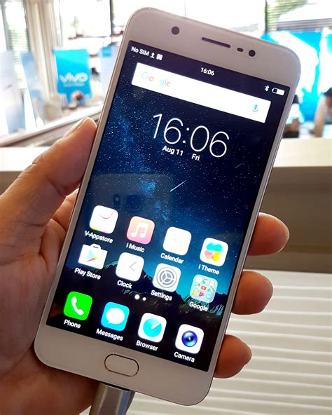 vivo Y69 .